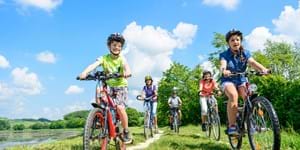 AdobeStock_radeln_klein_53189153.jpg